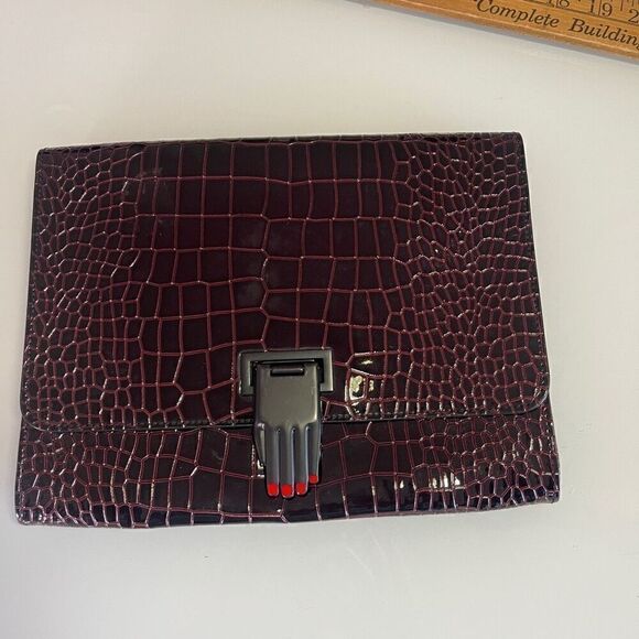 Opening Ceremony Womens Matte Red Croc Embossed Patent Nokki Hand Clasp Clutch B